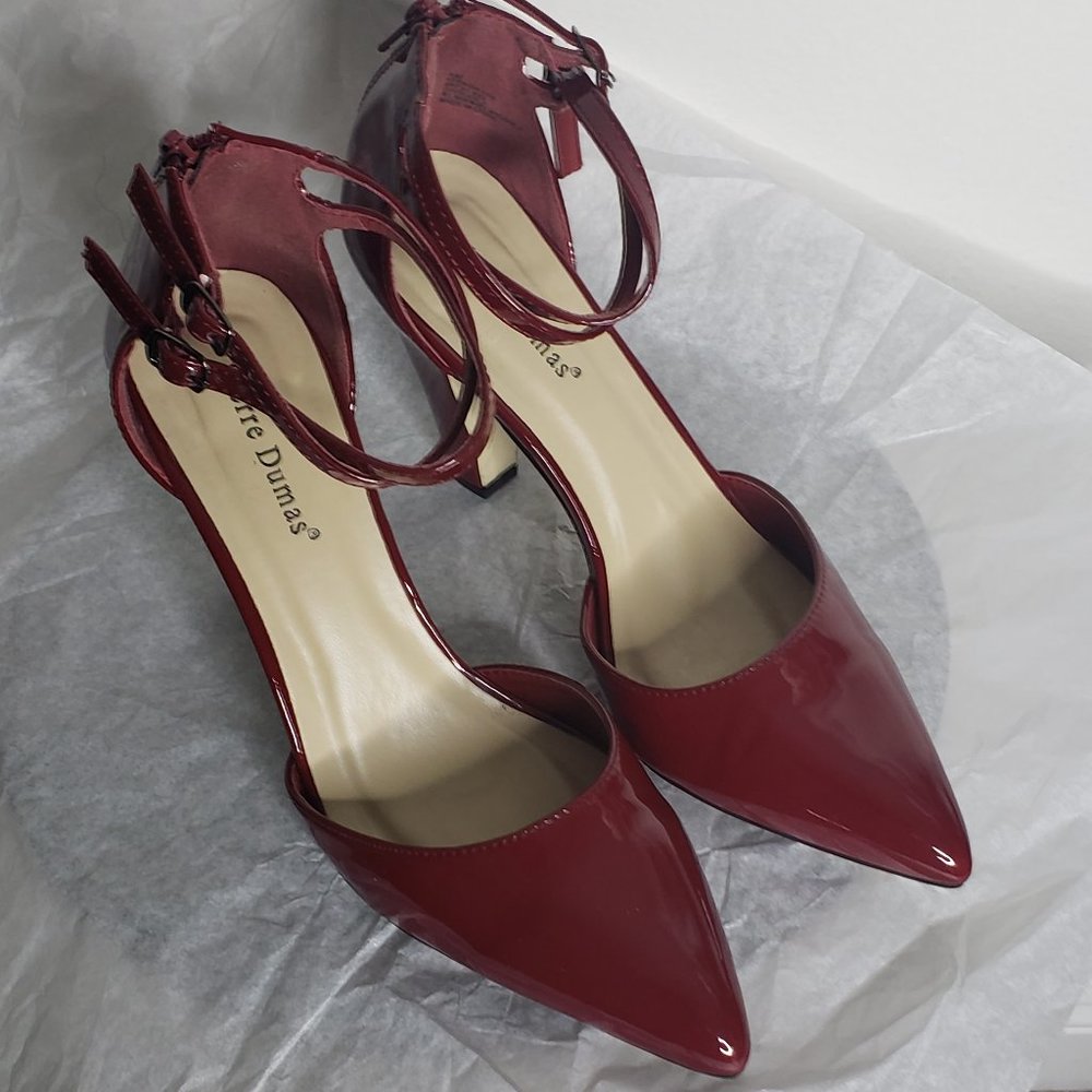 Pierre Dumas Careen-4 Women 's Red Wide Heel Pumps